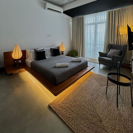 Studio 33 Шри-Джаяварденепура-Котте Экстерьер фото